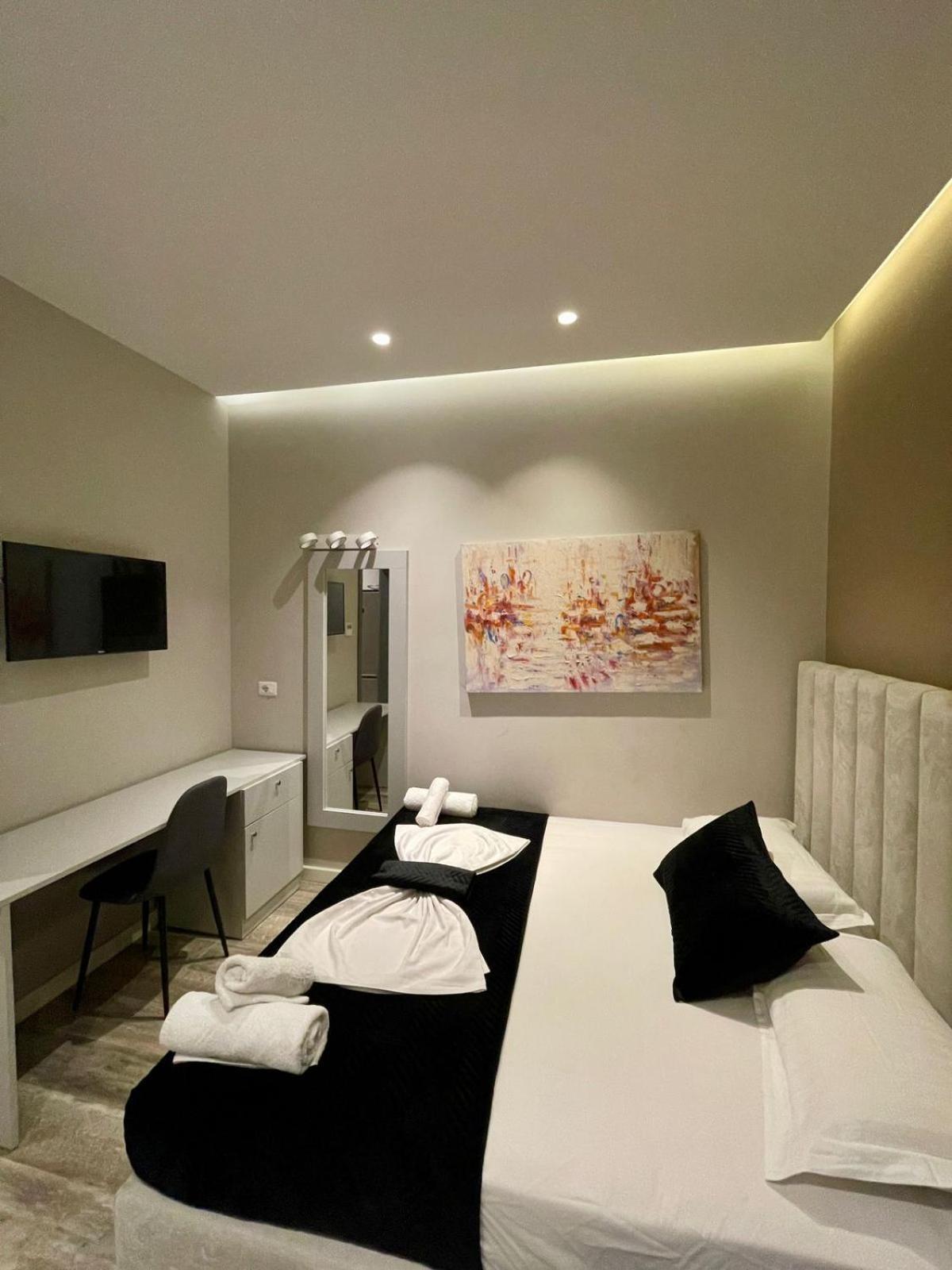 Premium City Studio & Suite Tiranë Eksteriør bilde