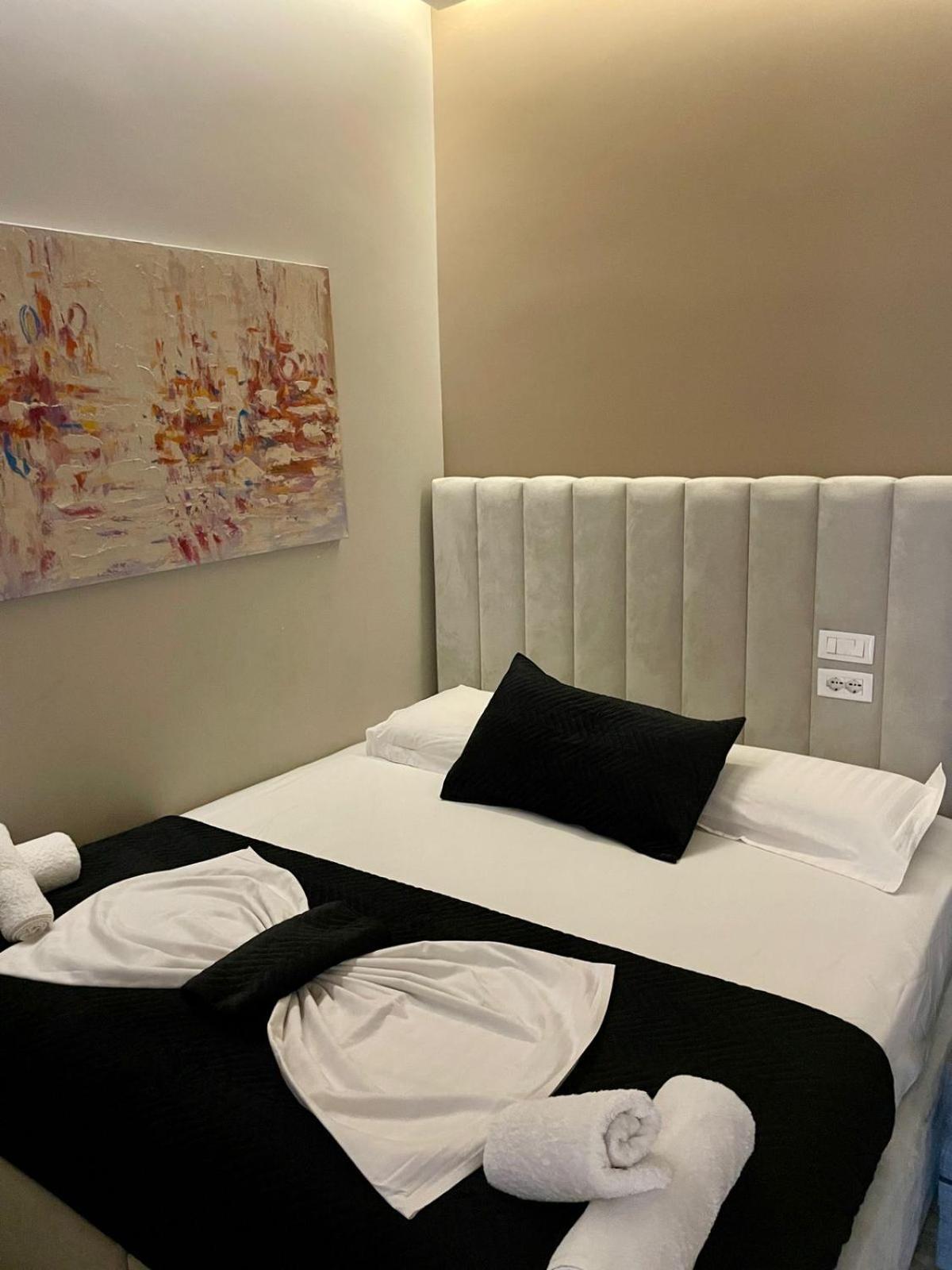 Premium City Studio & Suite Tiranë Eksteriør bilde