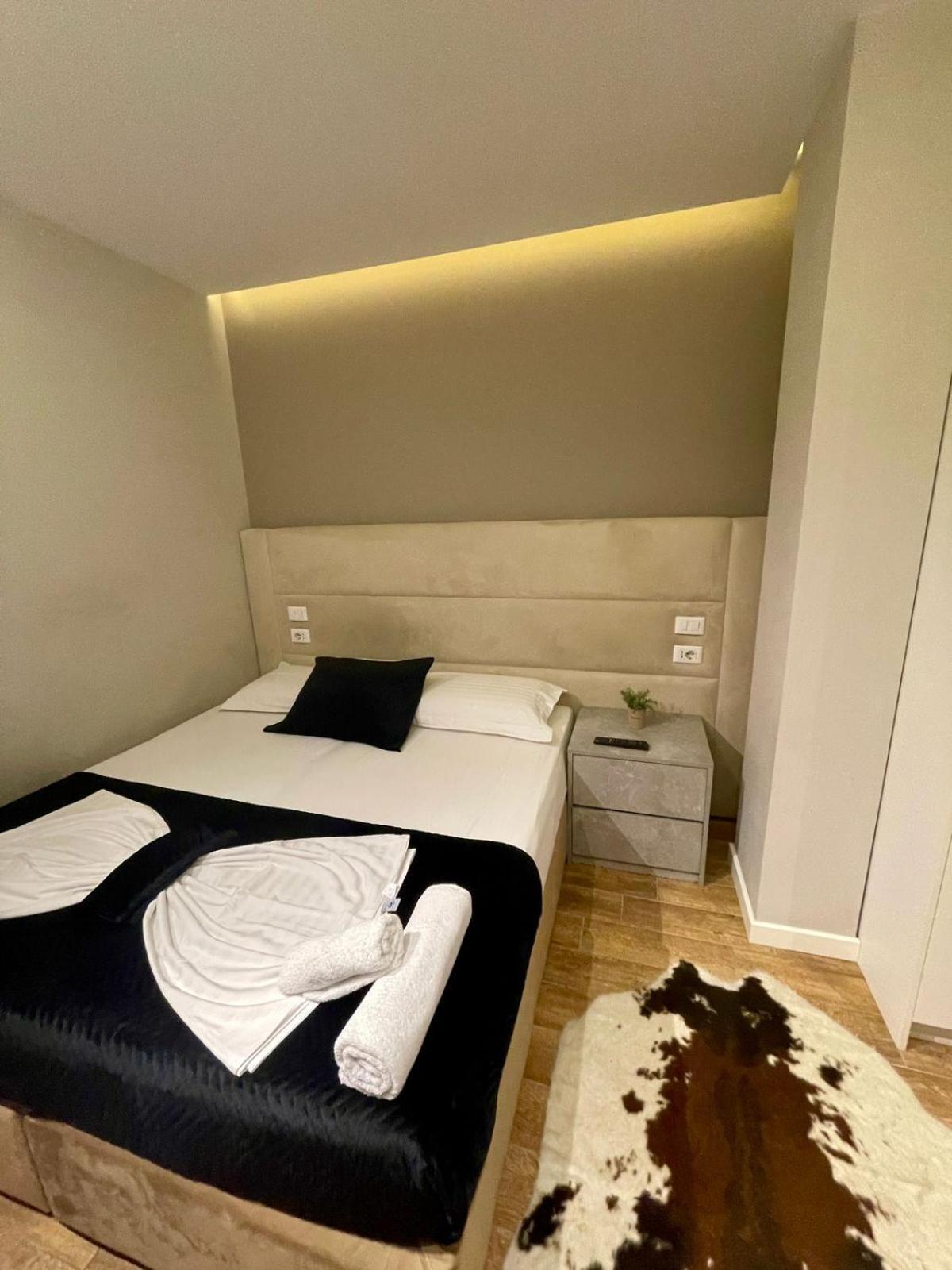 Premium City Studio & Suite Tiranë Eksteriør bilde